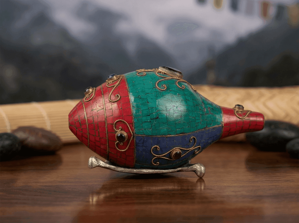 Monpa Dung Kar – Sacred Painted Ceremonial Conch Shell on Stand